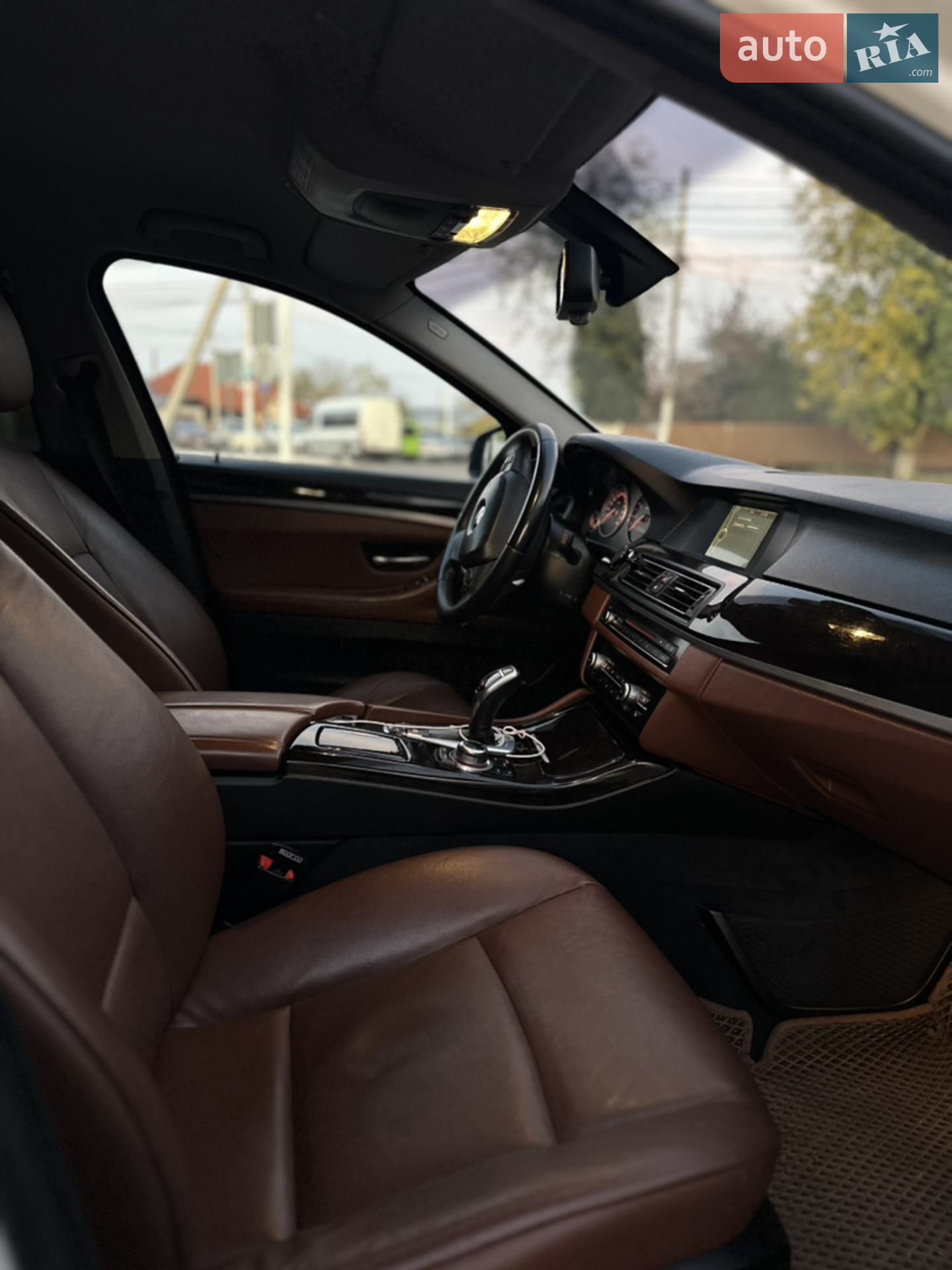 2013 BMW 5er - мініатюра 13