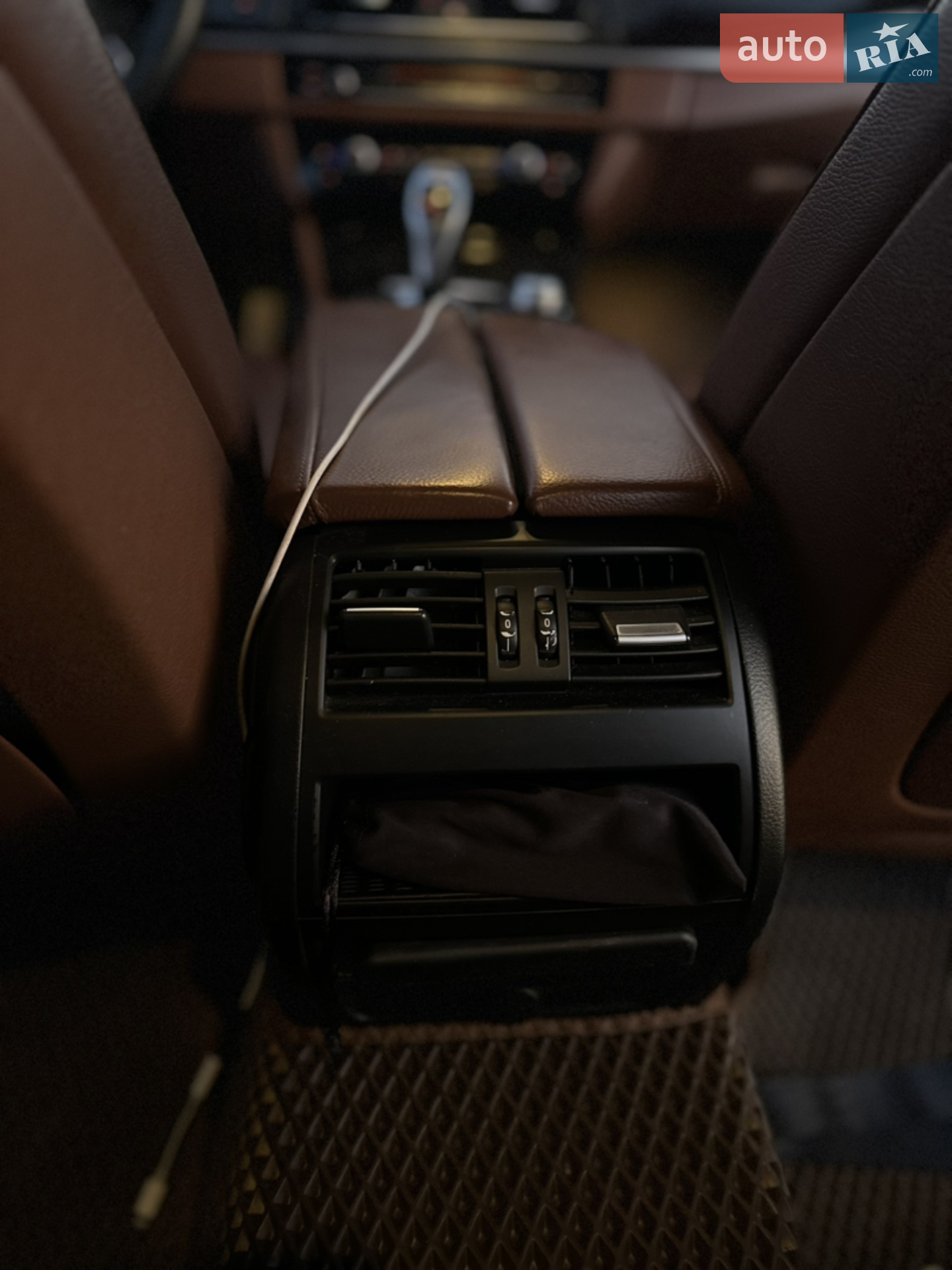 2013 BMW 5er - мініатюра 21