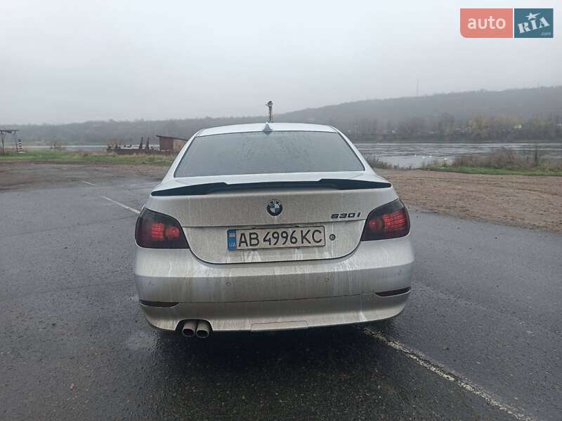 Седан BMW 5 Series 2003 в Ямполе