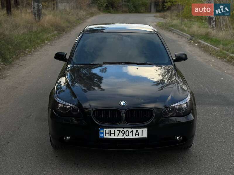 Седан BMW 5 Series 2004 в Николаеве