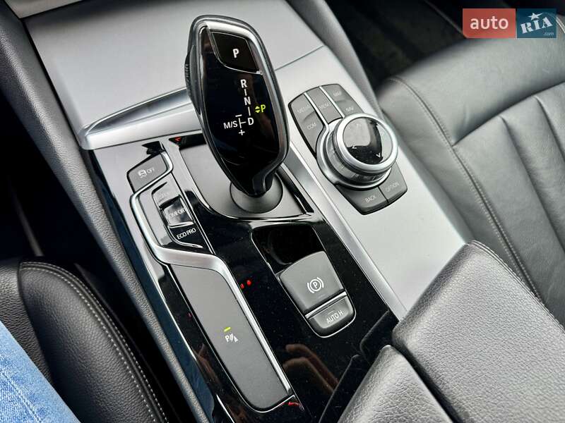 Универсал BMW 5 Series 2017 в Киеве фото 62 Универсал BMW 5 Series 2017 в Киеве