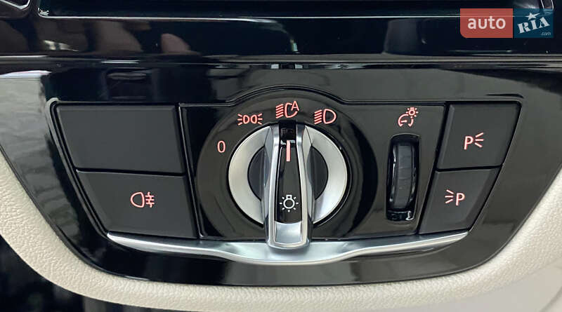 Седан BMW 5 Series 2017 в Львове