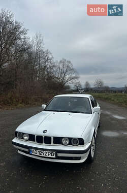 Седан BMW 5 Series 1991 в Вашківцях