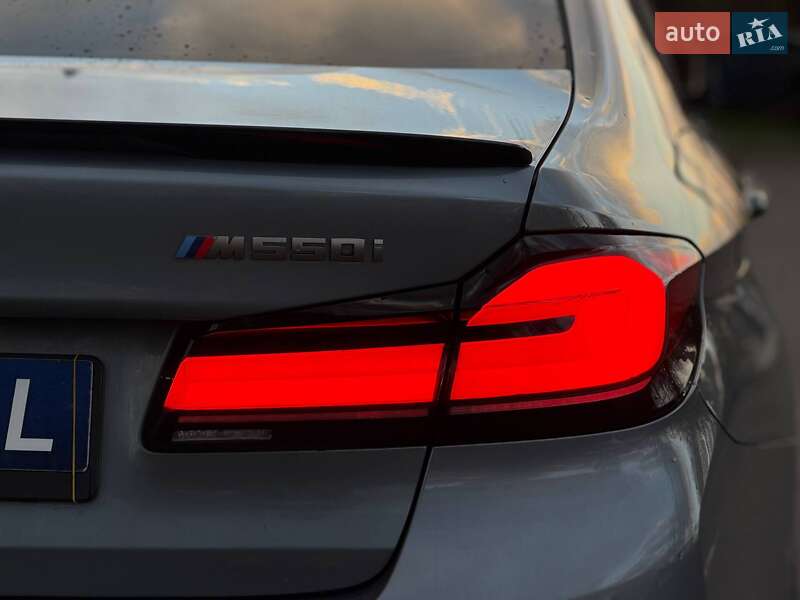 Седан BMW 5 Series 2017 в Кривом Роге