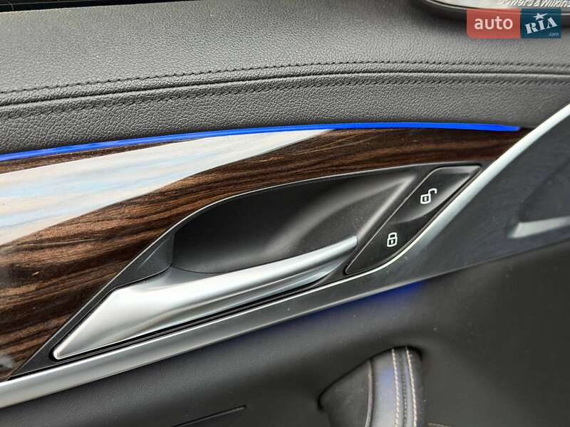 Седан BMW 5 Series 2017 в Кривом Роге