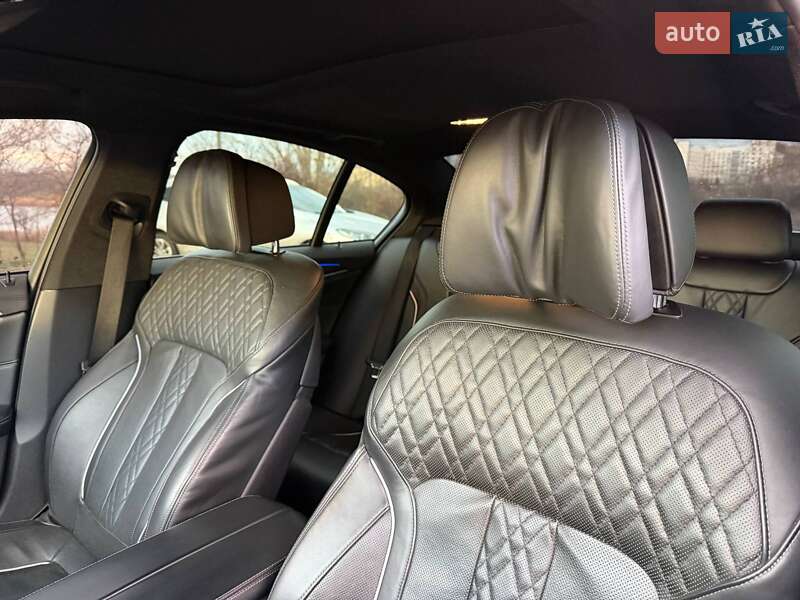 Седан BMW 5 Series 2017 в Кривом Роге