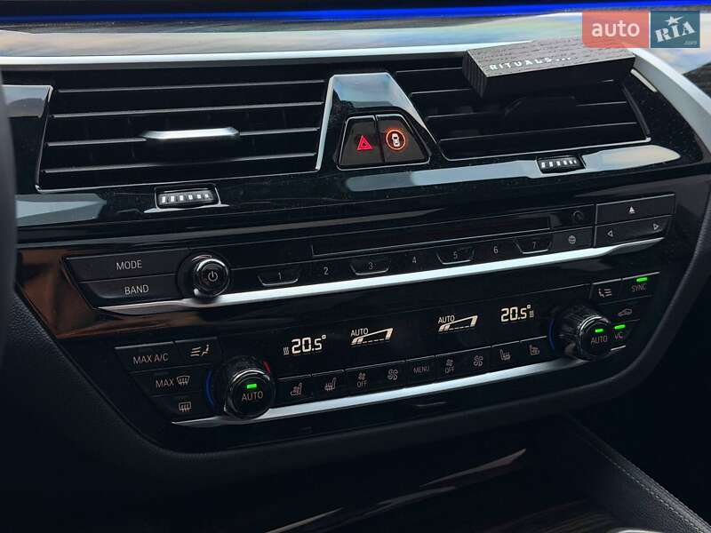 Седан BMW 5 Series 2017 в Кривом Роге