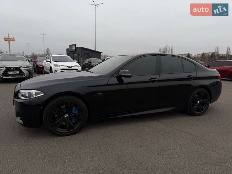 Седан BMW 5 Series 2014 в Кривом Роге