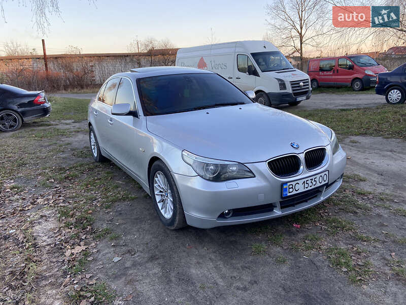 Седан BMW 5 Series 2004 в Славуте