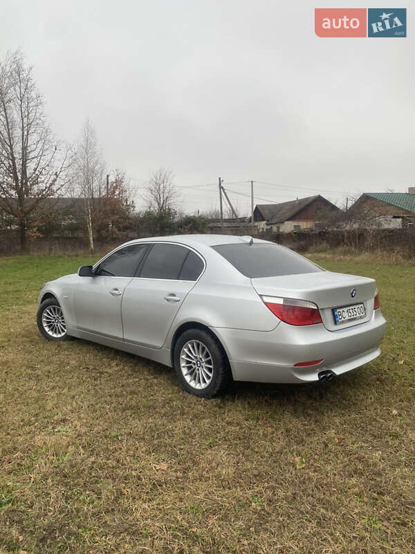 Седан BMW 5 Series 2004 в Славуте