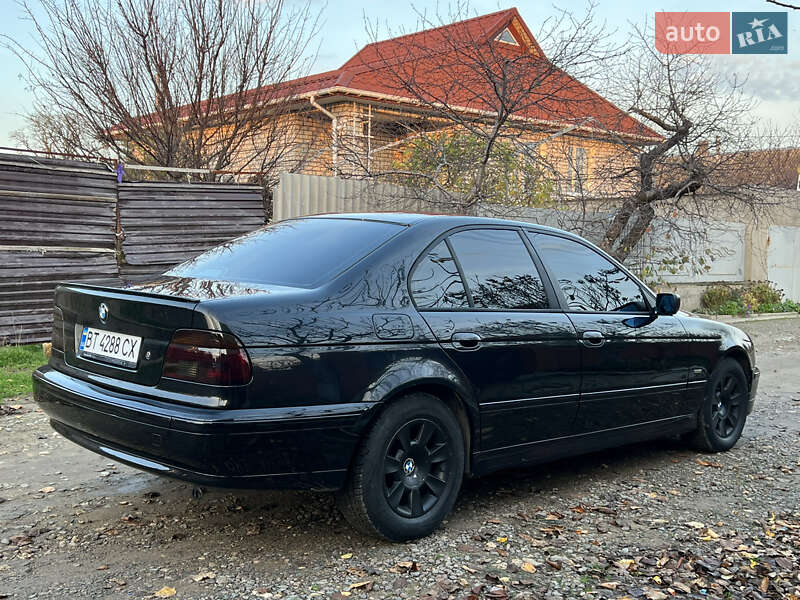 Седан BMW 5 Series 2003 в Херсоне