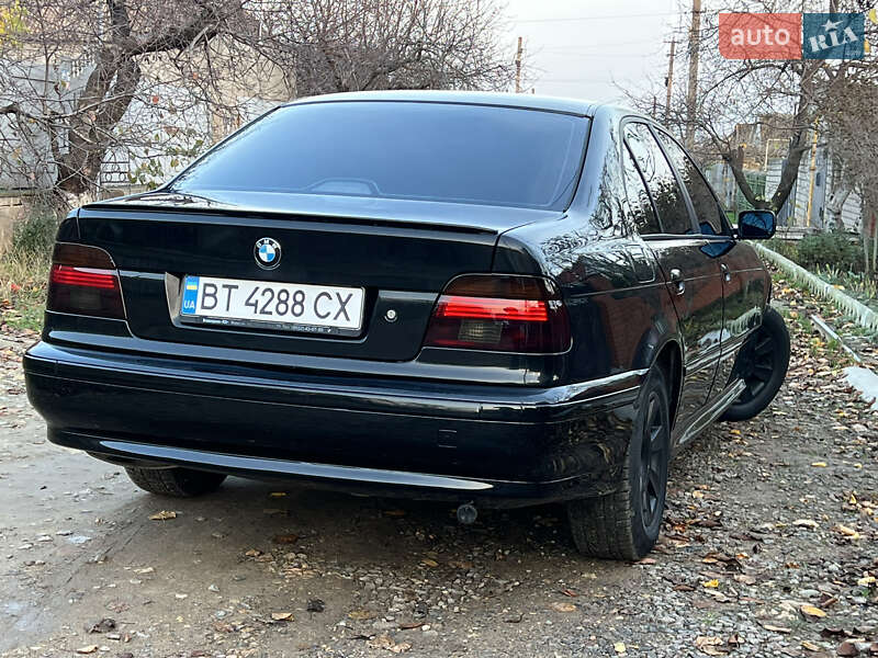 Седан BMW 5 Series 2003 в Херсоне