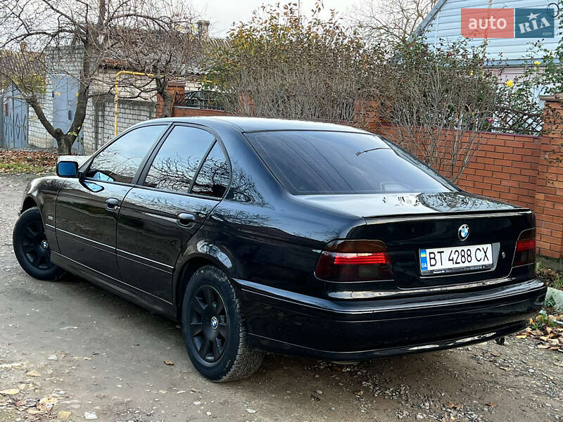 Седан BMW 5 Series 2003 в Херсоне