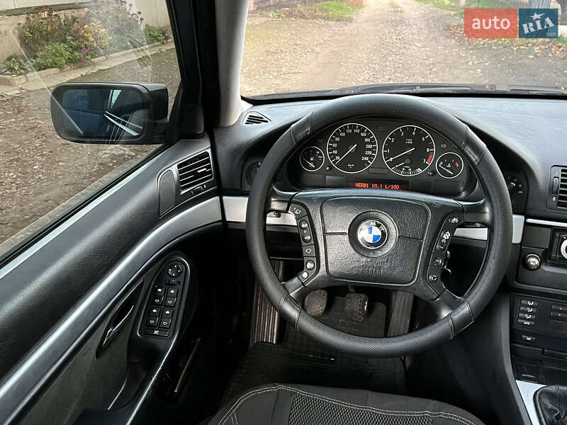 Седан BMW 5 Series 2003 в Херсоне