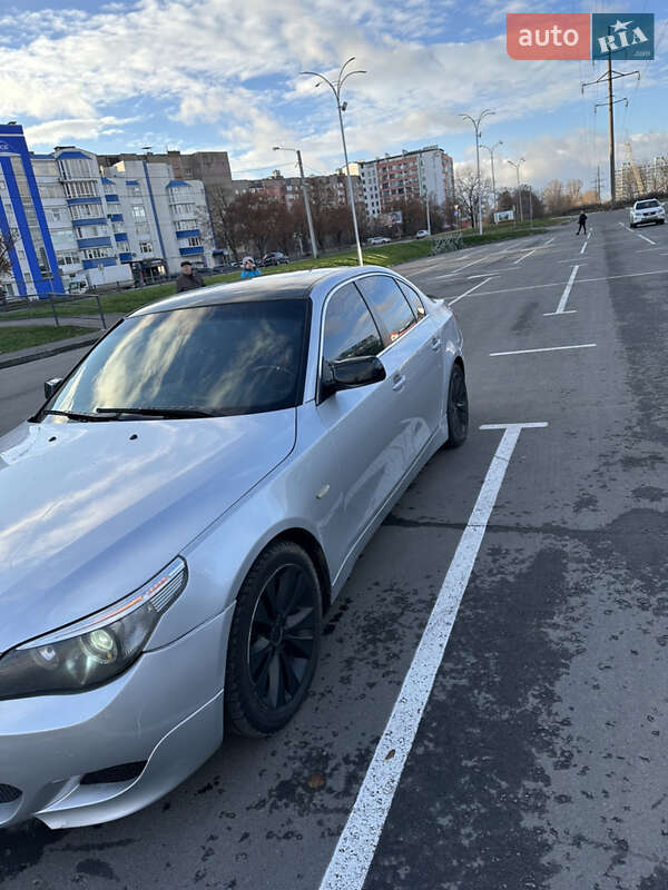Седан BMW 5 Series 2003 в Чернигове