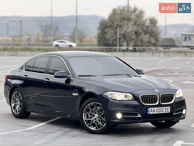 Седан BMW 5 Series 2016 в Киеве