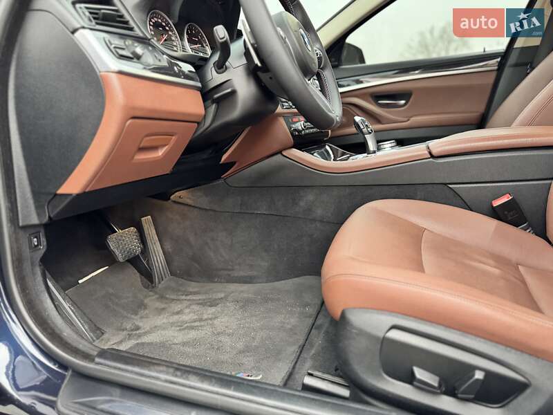 Седан BMW 5 Series 2016 в Киеве