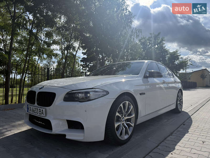 Седан BMW 5 Series 2015 в Киеве