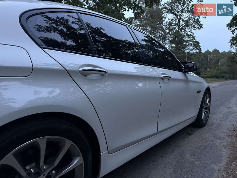 Седан BMW 5 Series 2015 в Киеве