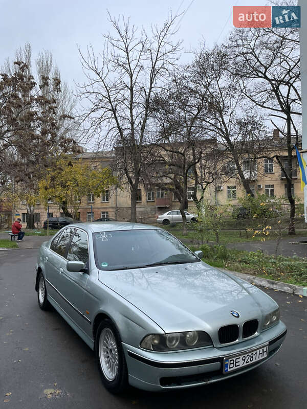 Седан BMW 5 Series 1998 в Одессе