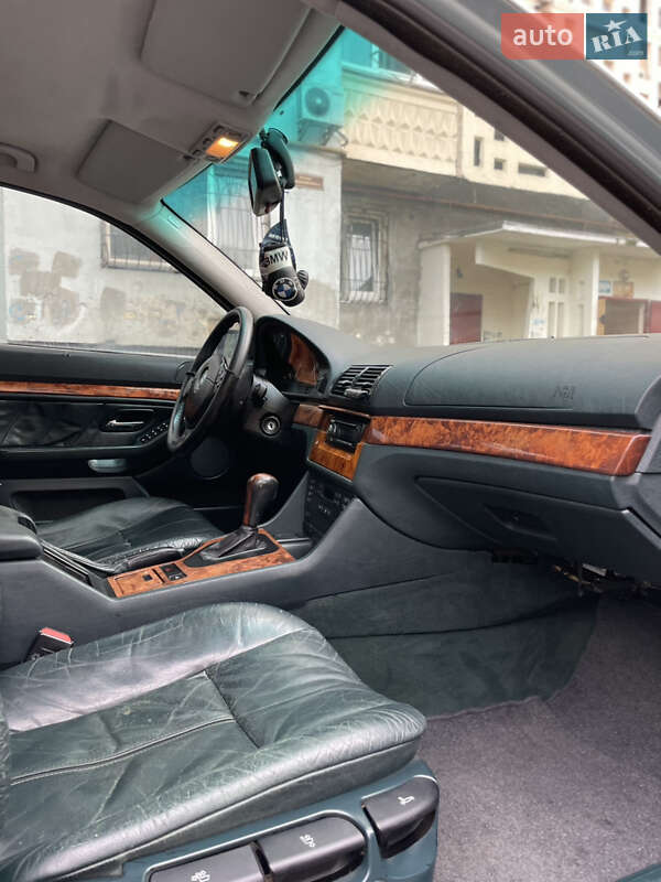 Седан BMW 5 Series 1998 в Одессе