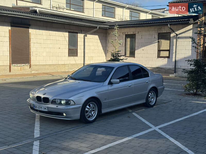 Седан BMW 5 Series 2000 в Виннице