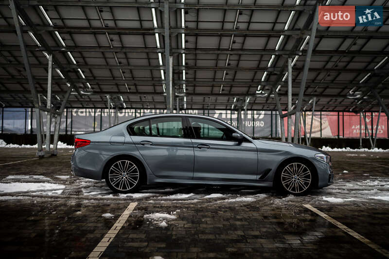 Седан BMW 5 Series 2018 в Львове