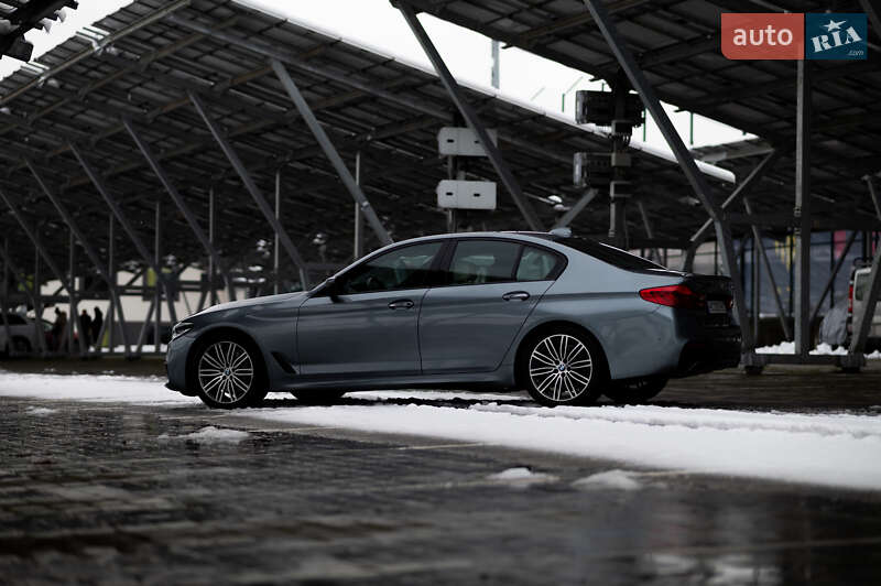 Седан BMW 5 Series 2018 в Львове