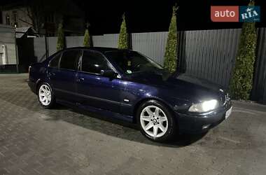 Седан BMW 5 Series 2000 в Вінниці