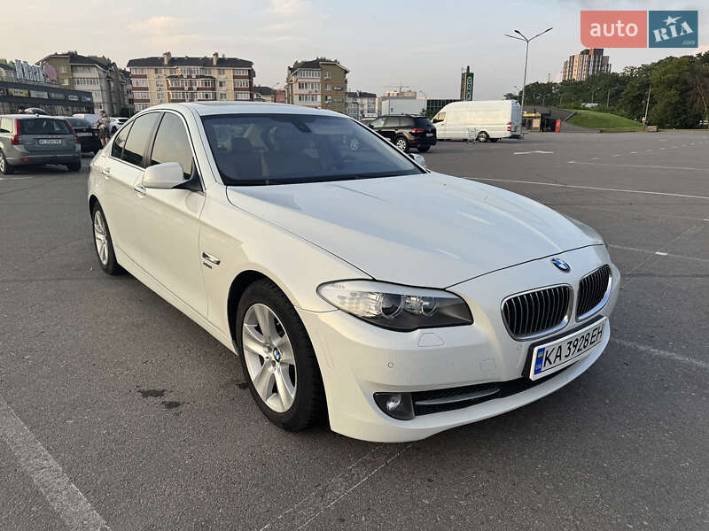 Седан BMW 5 Series 2012 в Киеве
