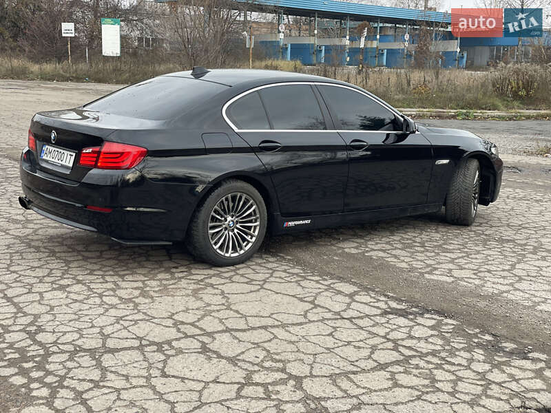 Седан BMW 5 Series 2010 в Полтаві фото 5 Седан BMW 5 Series 2010 в Полтаві