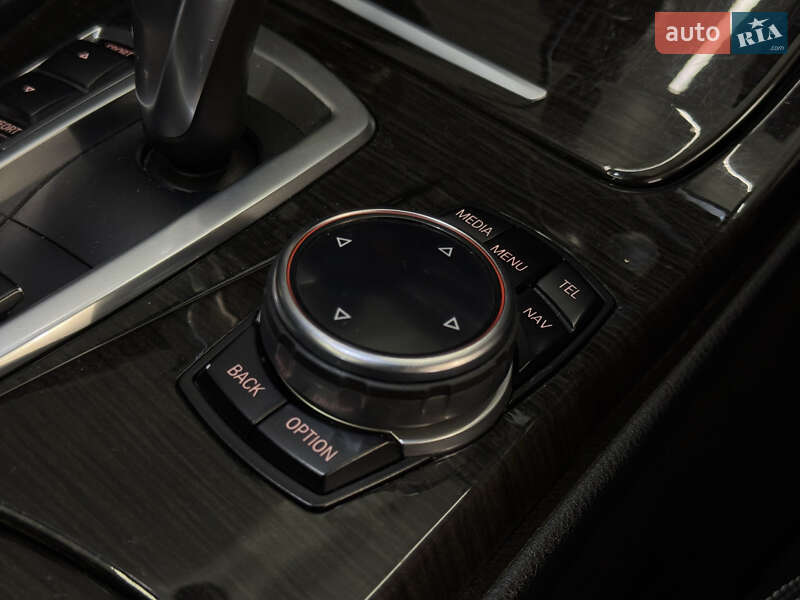 Седан BMW 5 Series 2014 в Миколаєві