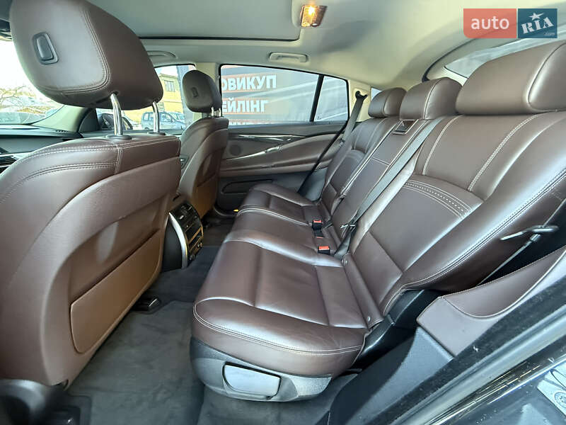 Седан BMW 5 Series 2015 в Стрые