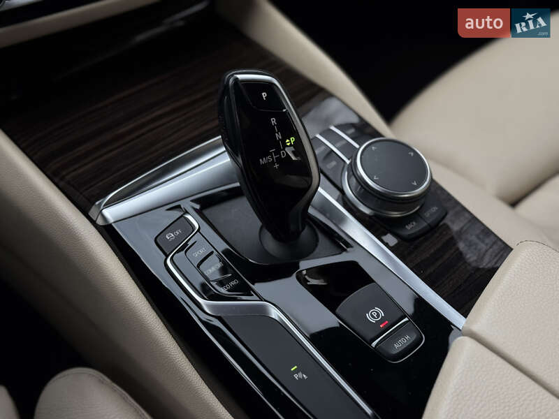 Седан BMW 5 Series 2020 в Днепре