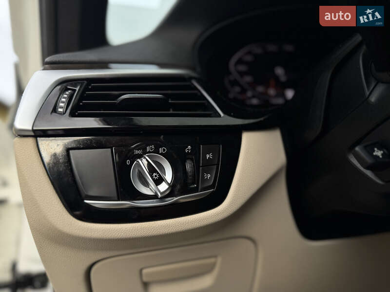 Седан BMW 5 Series 2020 в Днепре