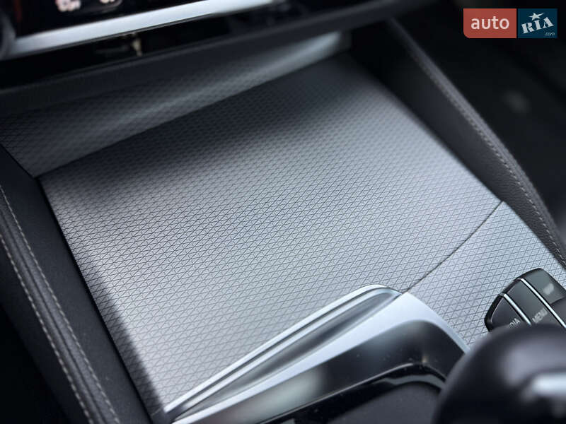 Седан BMW 5 Series 2018 в Львове фото 43 Седан BMW 5 Series 2018 в Львове