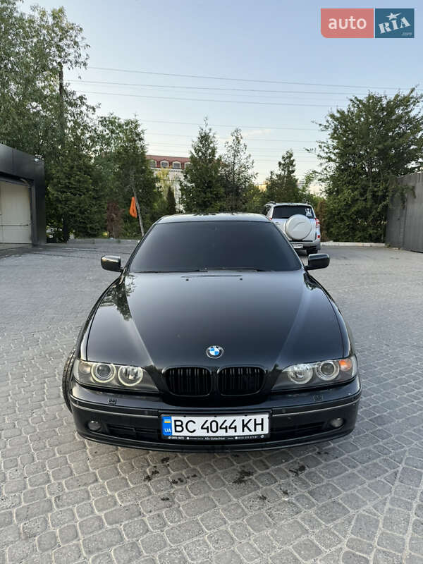 Седан BMW 5 Series 2002 в Львове
