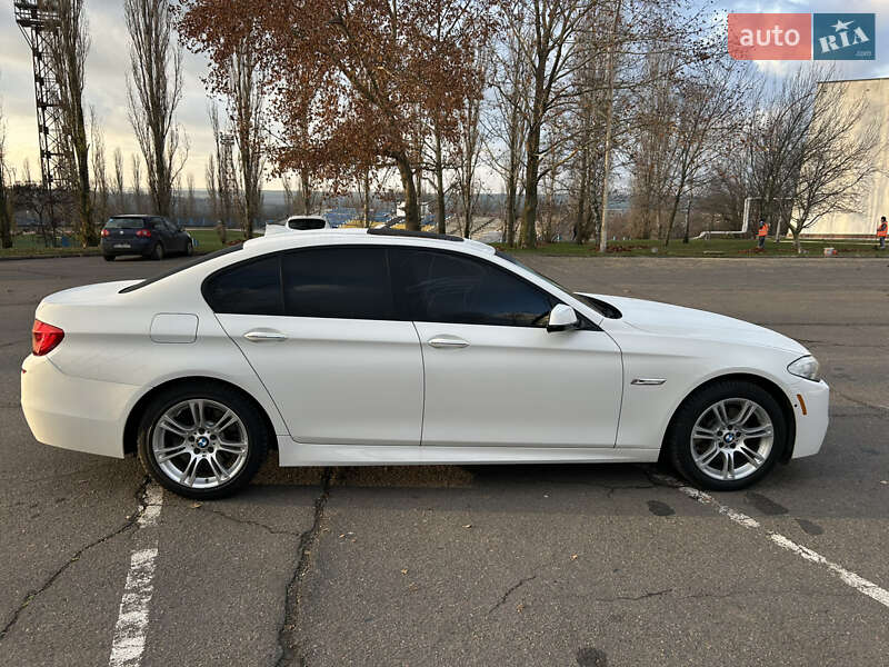 Седан BMW 5 Series 2012 в Южноукраинске