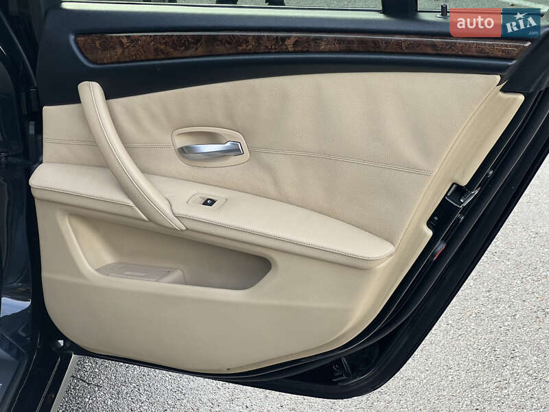 Седан BMW 5 Series 2007 в Киеве