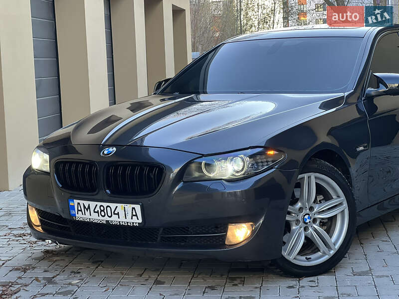 Седан BMW 5 Series 2013 в Ровно
