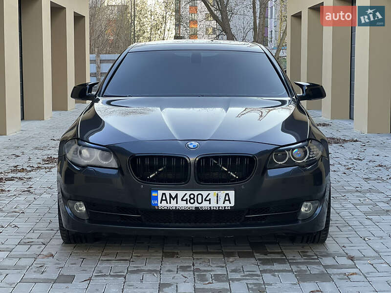 Седан BMW 5 Series 2013 в Ровно