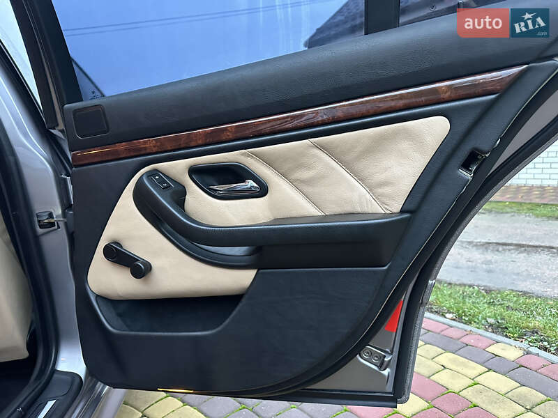 Седан BMW 5 Series 1996 в Решетиловке