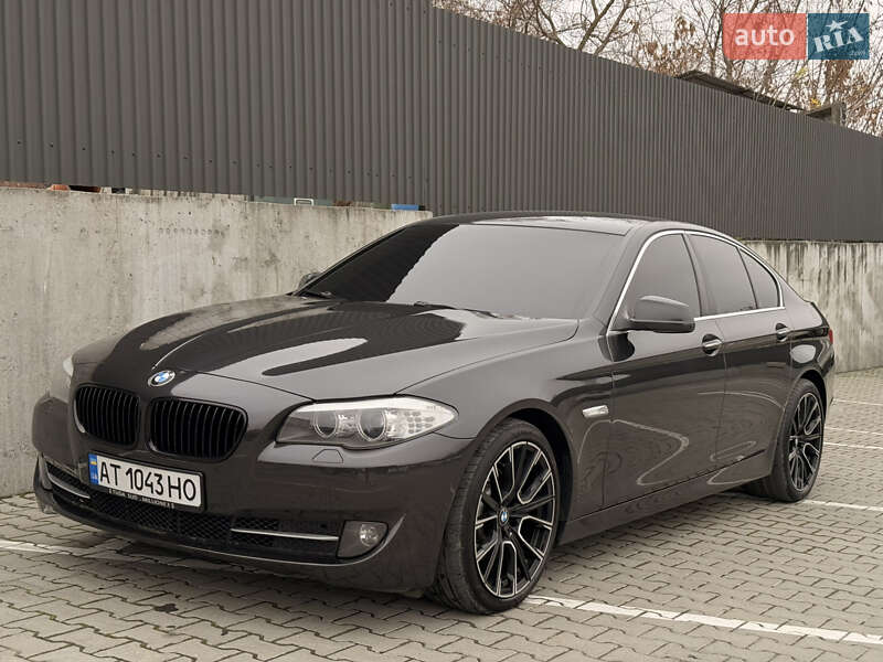 Седан BMW 5 Series 2010 в Тернополе