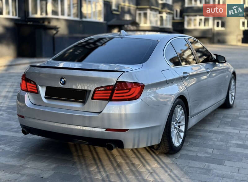 Седан BMW 5 Series 2011 в Богодухіву