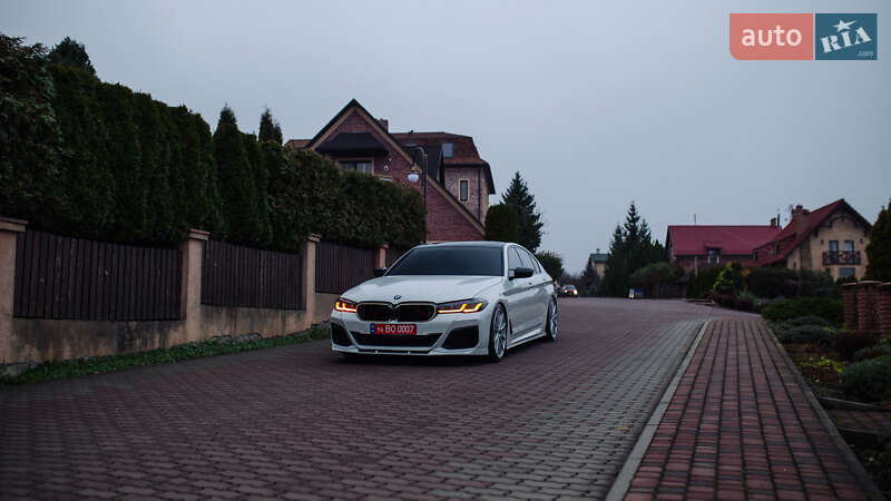Седан BMW 5 Series 2017 в Залещиках
