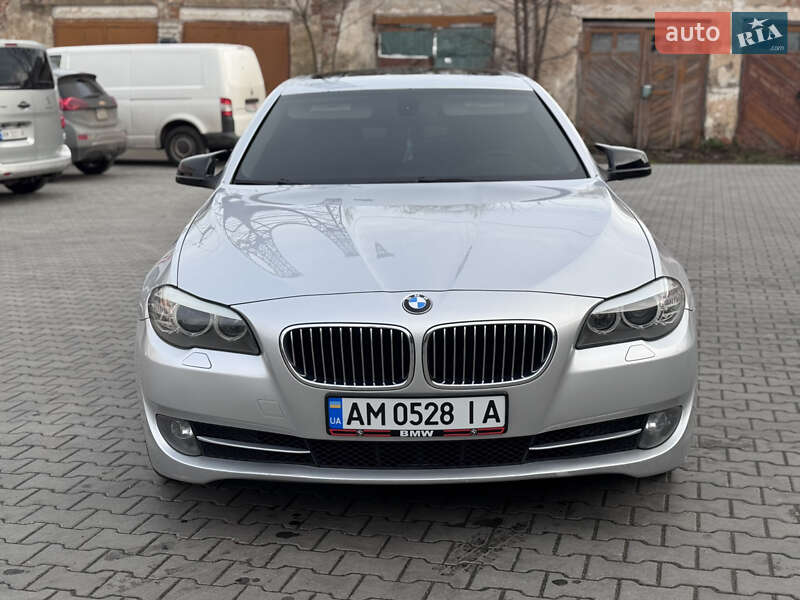 Седан BMW 5 Series 2011 в Радомышле