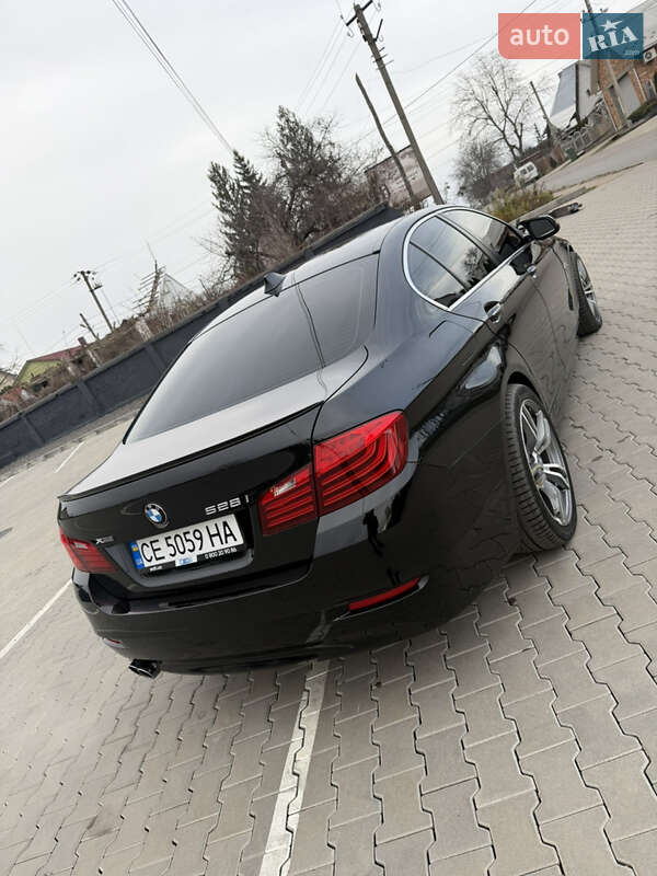 Седан BMW 5 Series 2012 в Черновцах