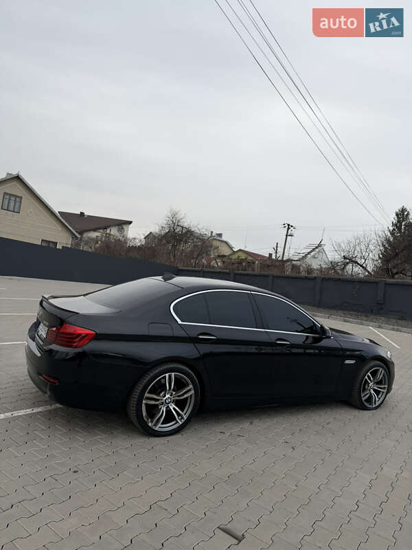 Седан BMW 5 Series 2012 в Черновцах