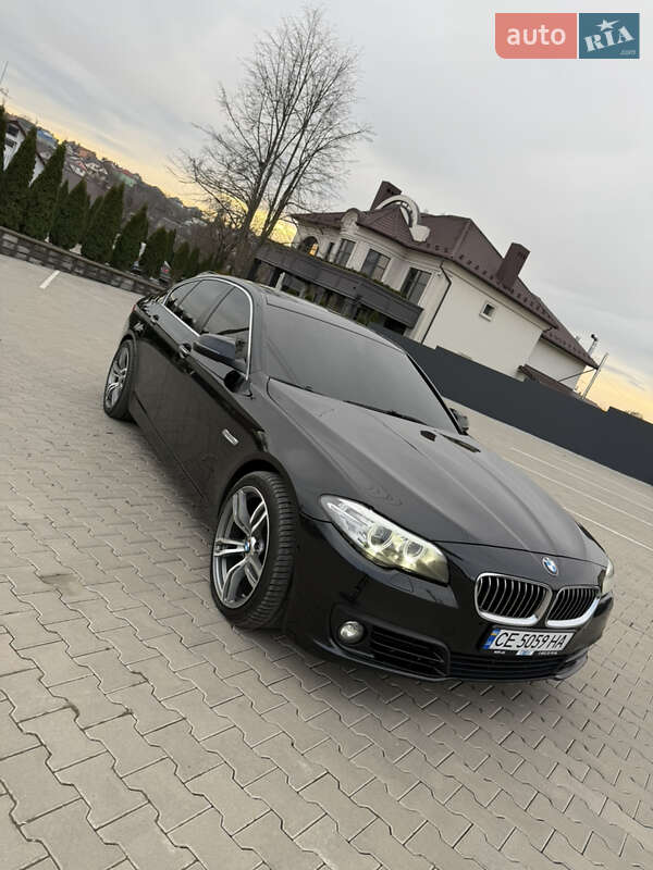 Седан BMW 5 Series 2012 в Черновцах