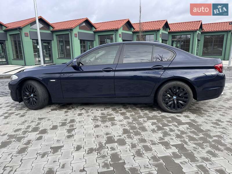 Седан BMW 5 Series 2012 в Ирпене